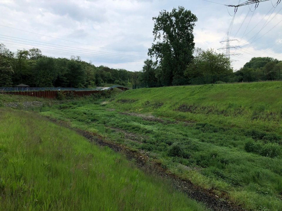 Blick auf die Entlastungsstrecke des Regenüberlaufbeckens